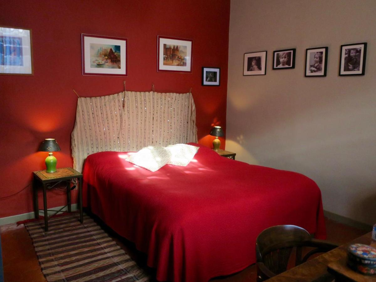 Tombe La Nefle Bed & Breakfast อาวีญง ภายนอก รูปภาพ